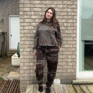 Tie Dye Sweat Suit